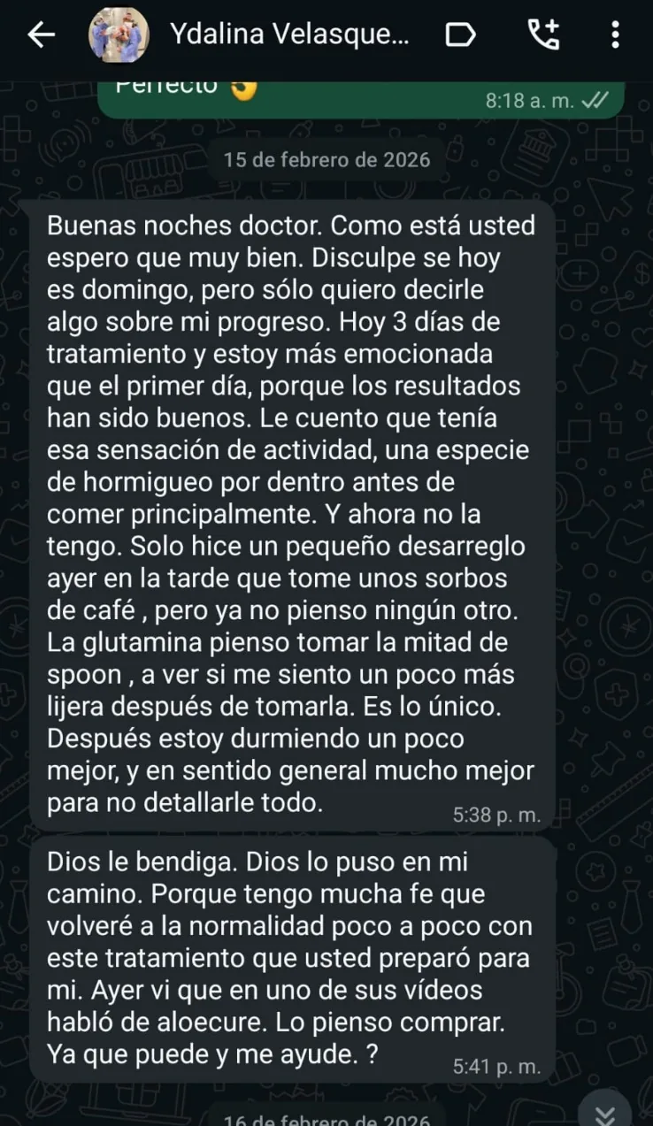 Captura de WhatsApp: a los tres días de tratamiento una paciente reporta que se le quitó el hormigueo que sentía antes de comer y que duerme mejor.