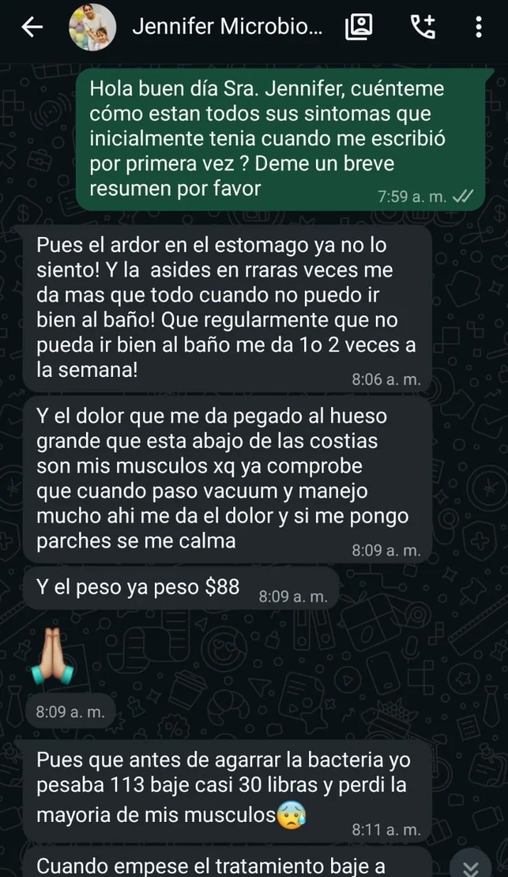Captura de WhatsApp: una paciente resume sus síntomas al empezar y reporta que ya no siente ardor de estómago y que ha recuperado parte del peso que había perdido.
